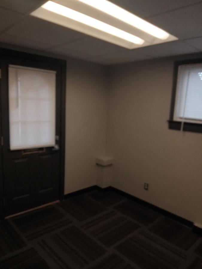 E. Michigan Walk Up Furnished 2 Bedroom Apt Lansing Zewnętrze zdjęcie