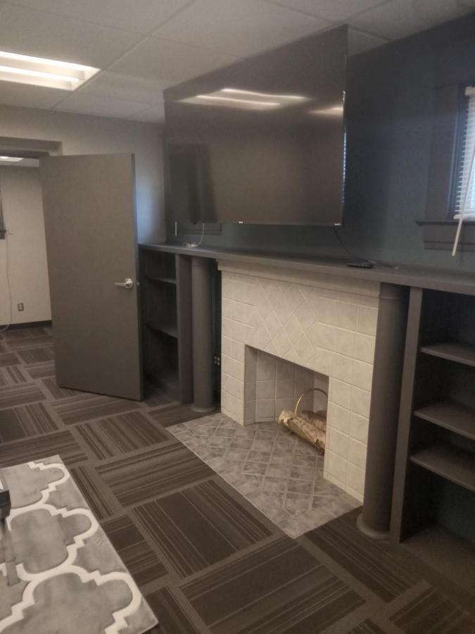 E. Michigan Walk Up Furnished 2 Bedroom Apt Lansing Zewnętrze zdjęcie